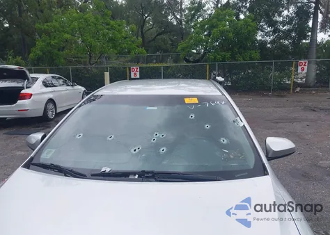 2012 Toyota Camry Le z USA, uszkodzony, nr VIN 4T1BF1FK3CU047697